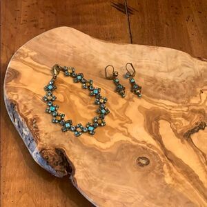 Beautiful Sorrelli Bracelet & Earring Set